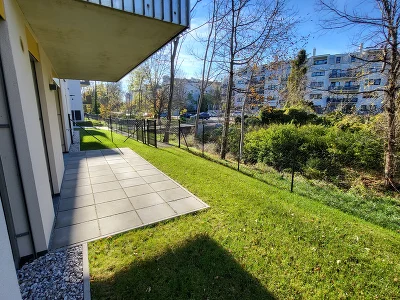 Terrasse mit Garten Top 2