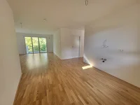 Küchenbereich mit Wohnzimmerbereich