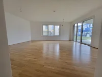 Blick vom Flur  ins Wohnzimmer Top 1