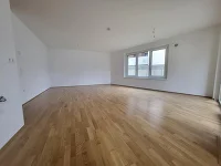 Blick vom Küchenbereich ins Wohnzimmer Top 1