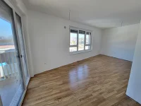 Blich aus Wohnküche ins Wohnzimmer