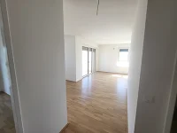 Blick aus Vorraum in Wohnküche Top 16