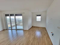 Wohnzimmer mit Küchenbereich