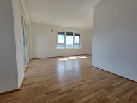 Blick vom Küchenbereich in Wohnzimmerbereich