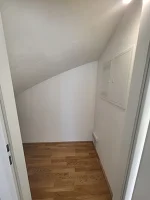 Abstellraum unter Treppe