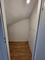 Abstellraum unter Treppe