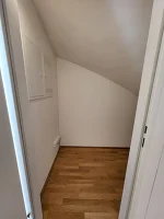 Abstellraum unter Treppe