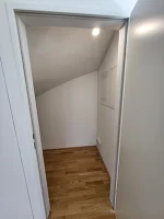 Abstellraum unter Treppe