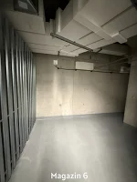leeres Kellerabteil