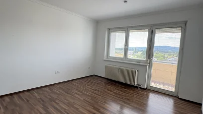 Vorschaubild des Objekts „3-Zimmer-Wohnung mit Loggia, Top 15“